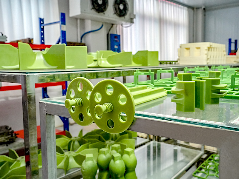 Quid elige perdidit spumam mittentem ad universa partes?